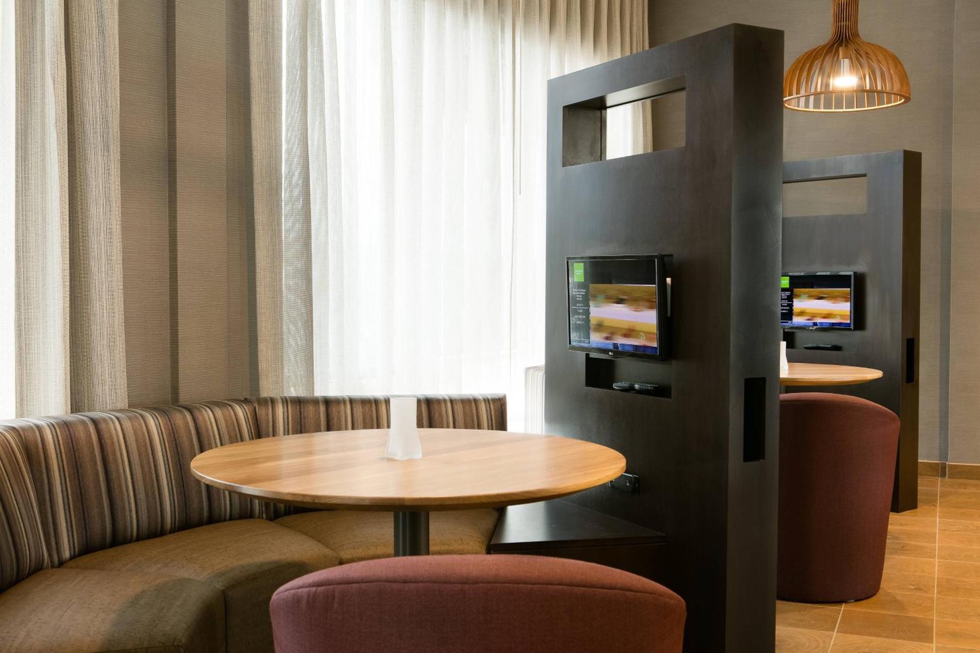 Courtyard By Marriott Omaha Bellevue At Beardmore Event Center Dış mekan fotoğraf