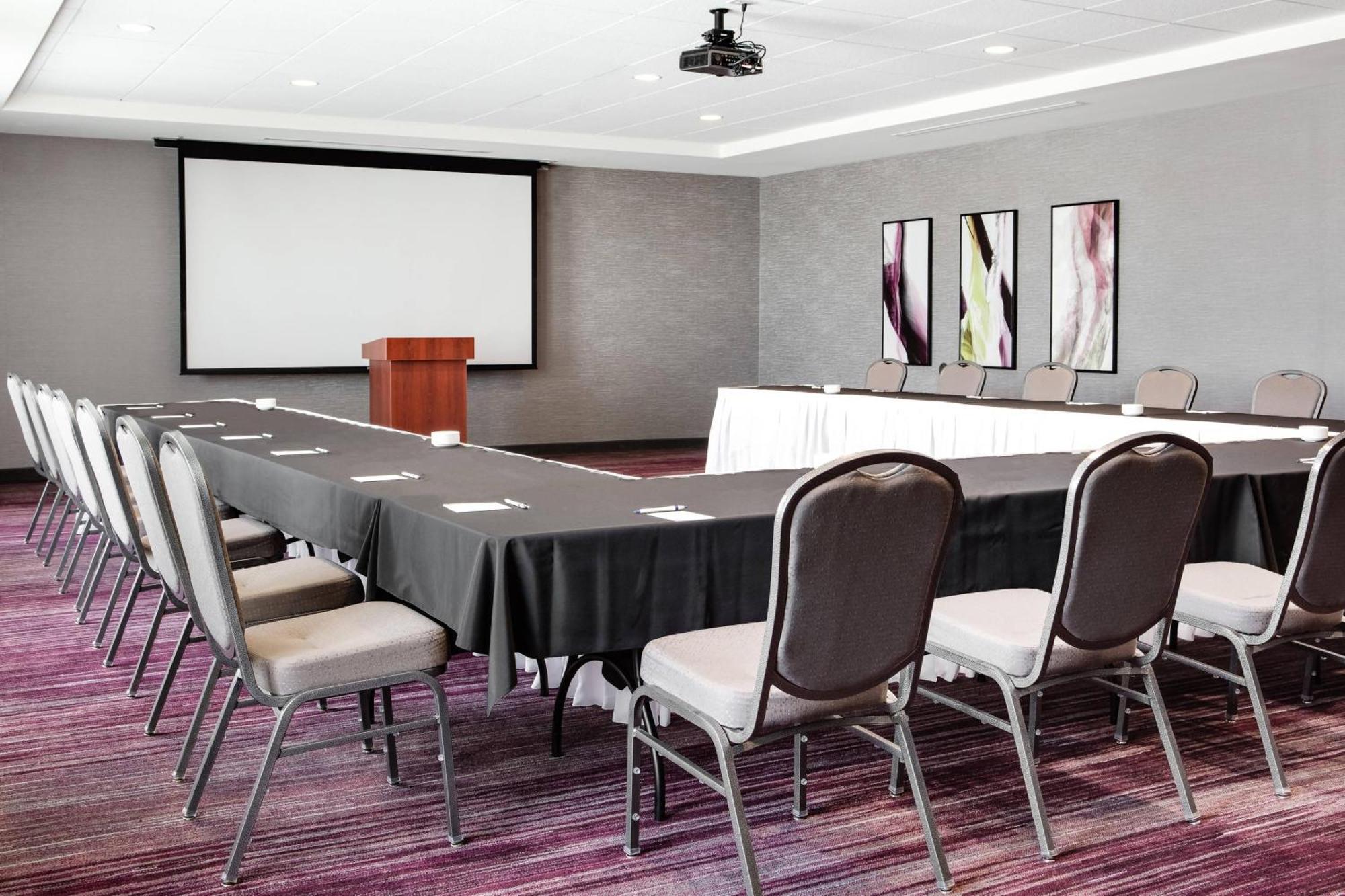 Courtyard By Marriott Omaha Bellevue At Beardmore Event Center Dış mekan fotoğraf