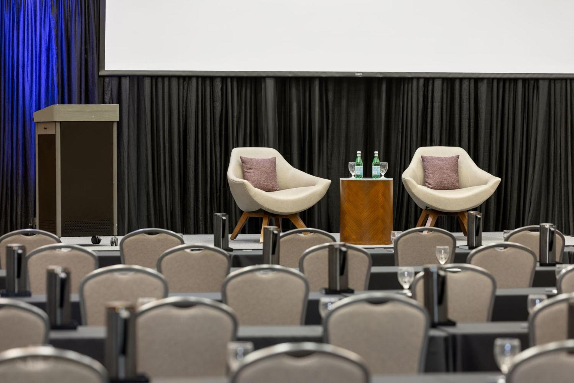 Courtyard By Marriott Omaha Bellevue At Beardmore Event Center Dış mekan fotoğraf