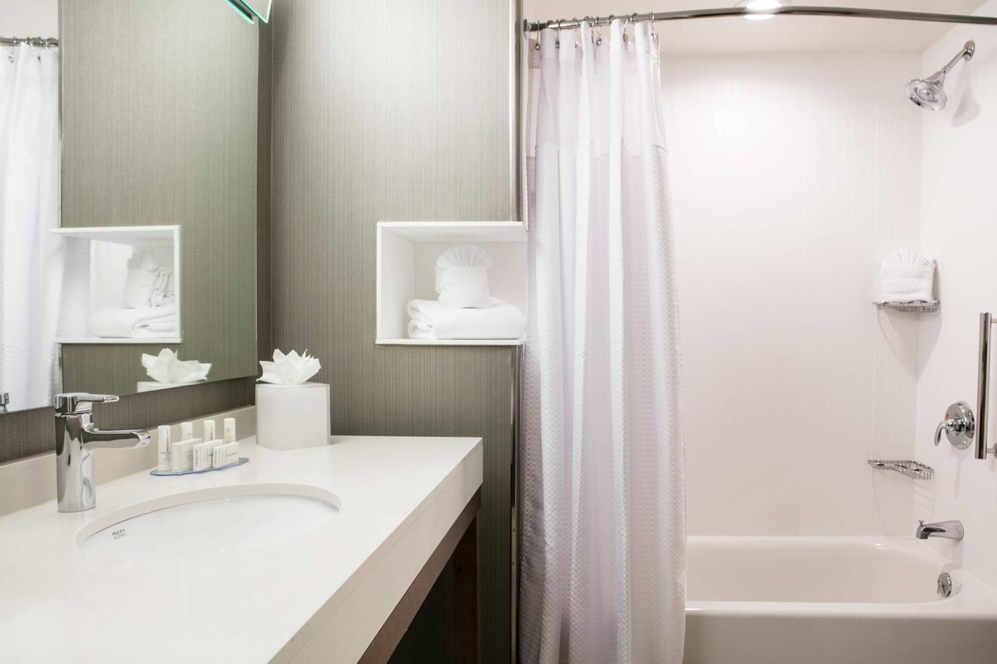 Courtyard By Marriott Omaha Bellevue At Beardmore Event Center Dış mekan fotoğraf